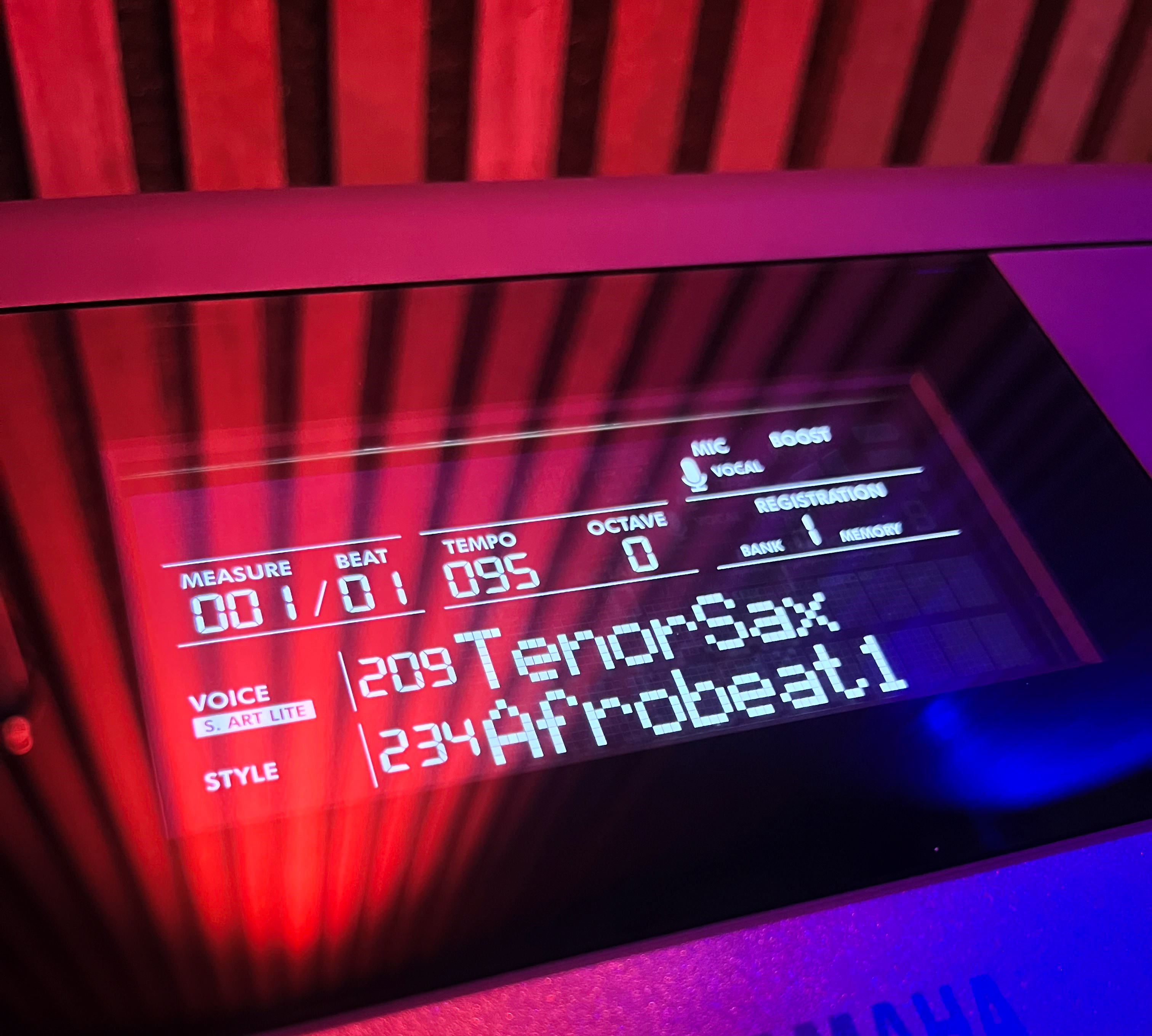 YAMAHA PSRE473 Digital Keyboard