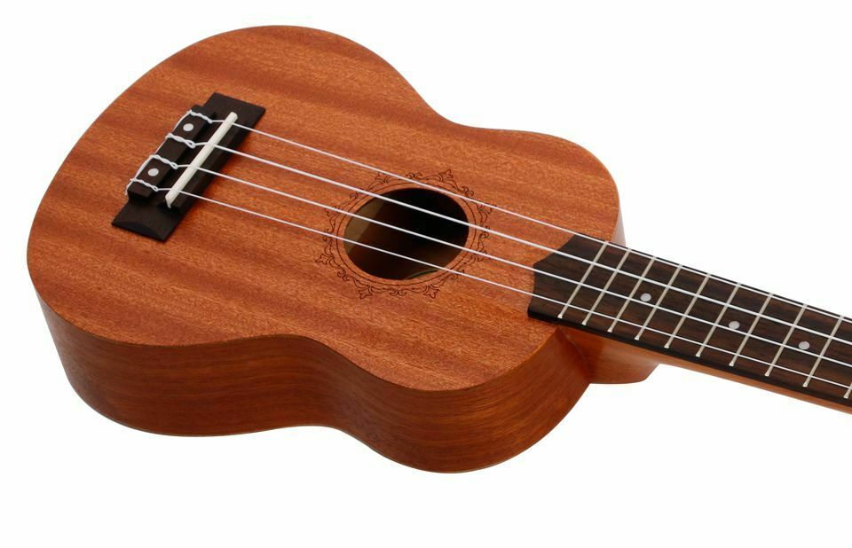 Flight NUS310 Sopran Ukulele inklusive Tasche 