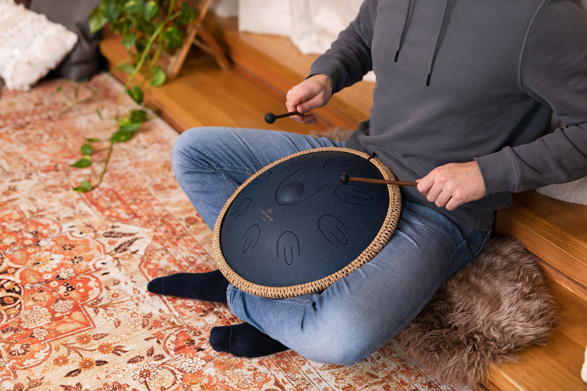 Meinl OSTD2NB - Octave Steel Tongue Drum D-Amara navy blue