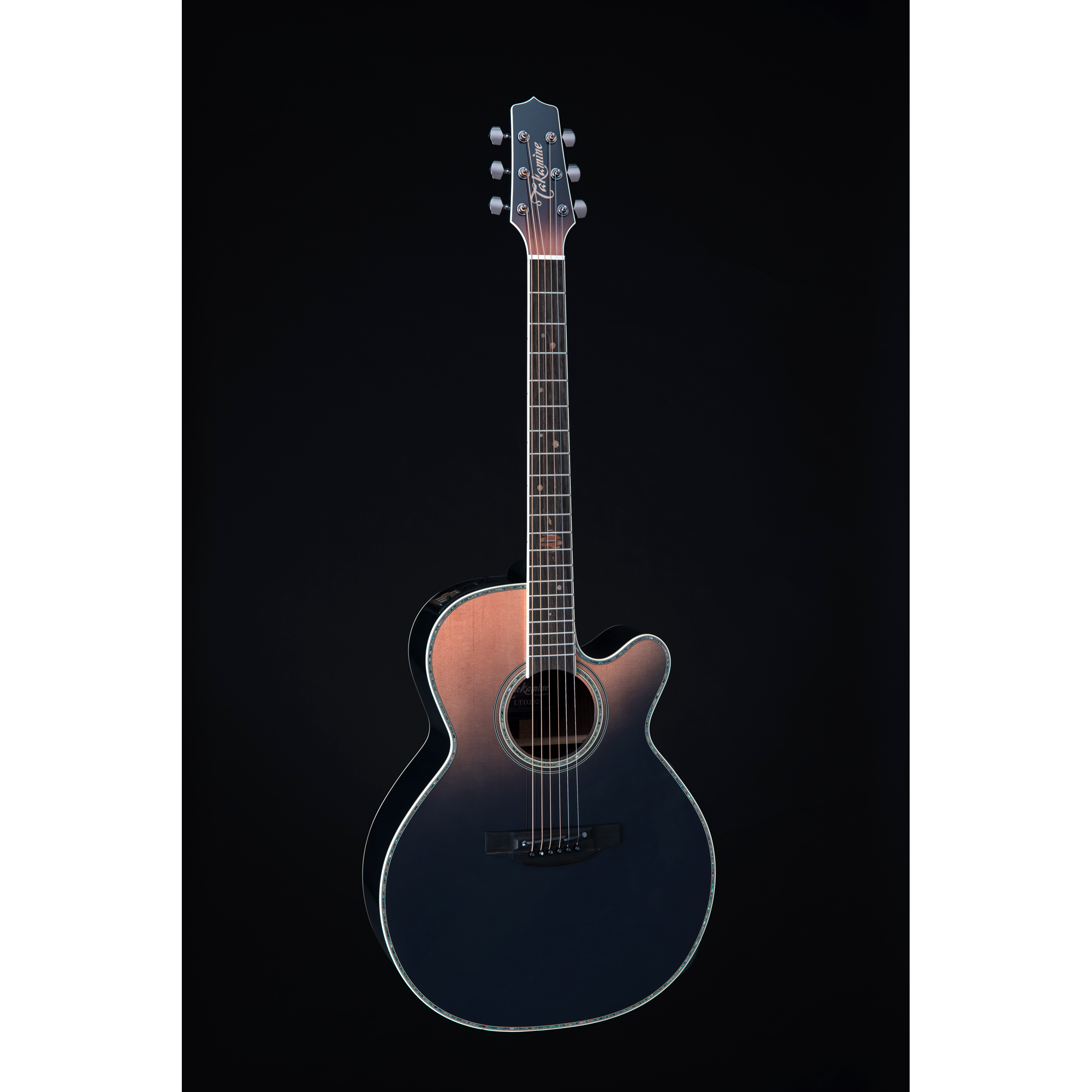 Takamine LTD2024 Penumbra Blue Westerngitarre mit Cutaway und CTF-2N Preamp, inkl. Softcase