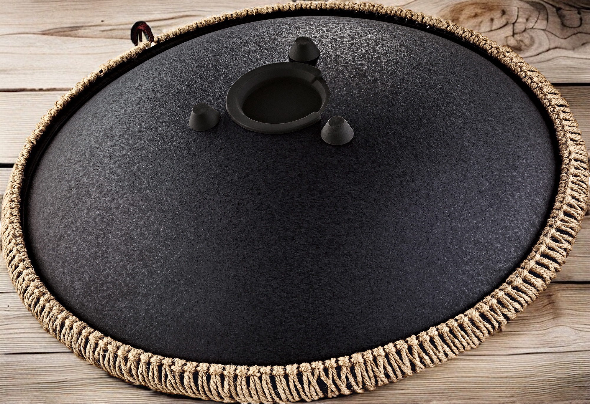 Meinl OSTD1BKE - Octave Steel Tongue Drum D Kurd, schwarz, inkl. Tasche und Schlägel Meinl OSTD1BKE - Octave Steel Tongue Drum D Kurd, schwarz, inkl. Tasche und Schlägel