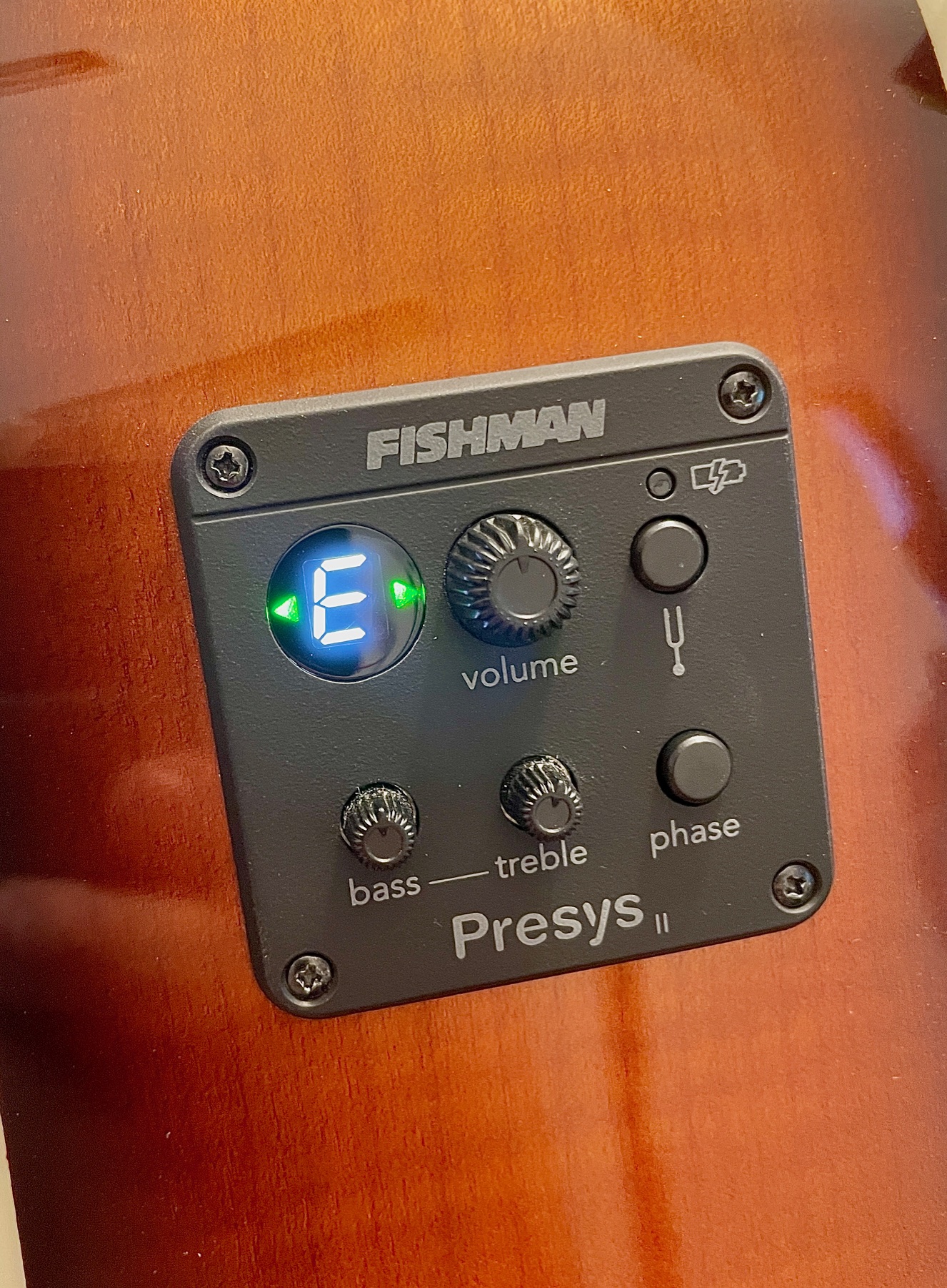 Sigma DAC1STESB+ B-Ware Westerngitarre mit Cutaway und Pickup sunburst