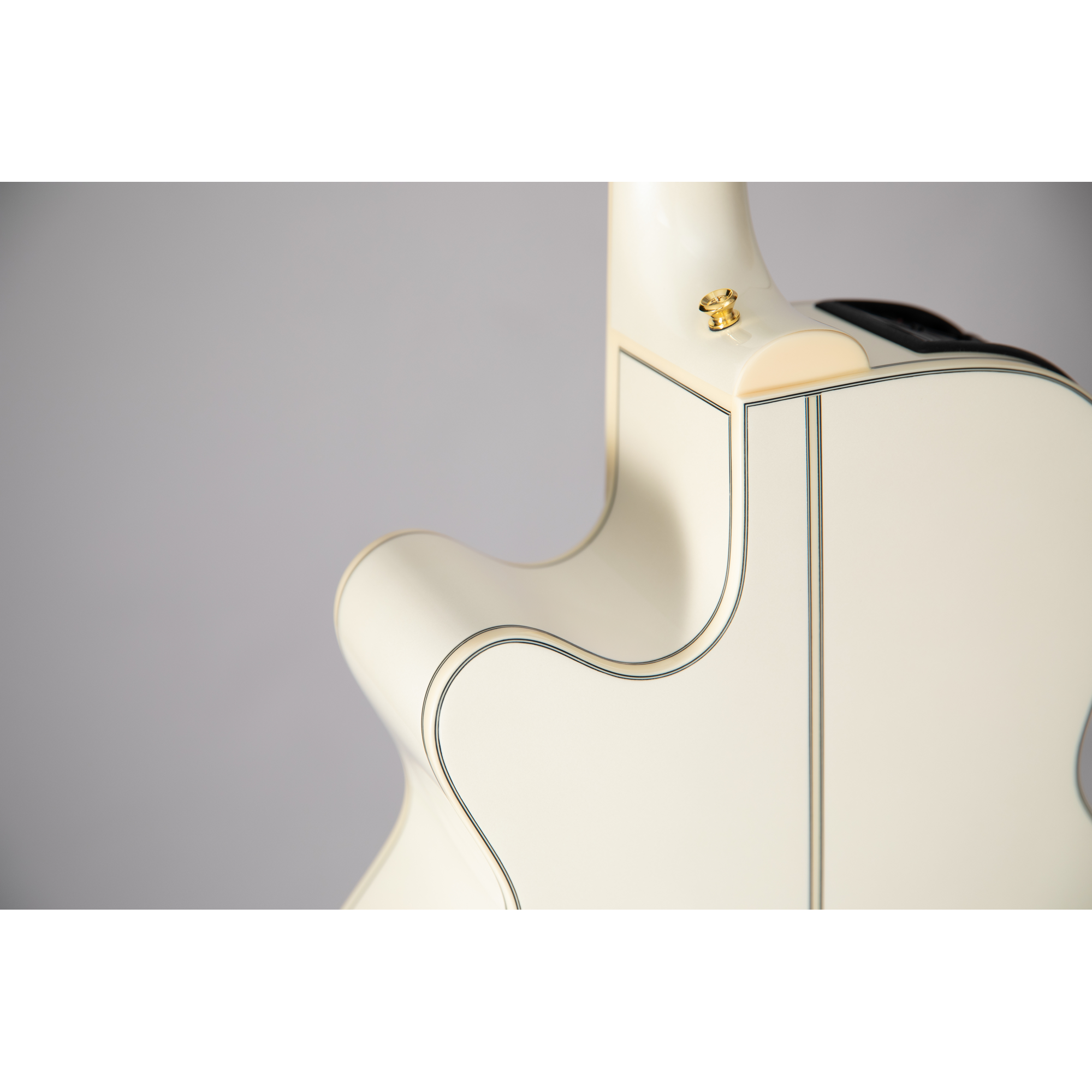 Takamine GN37CEPW Westerngitarre NEX mit Cutaway und Pickup, Pearl White Gloss mit Gigbag
