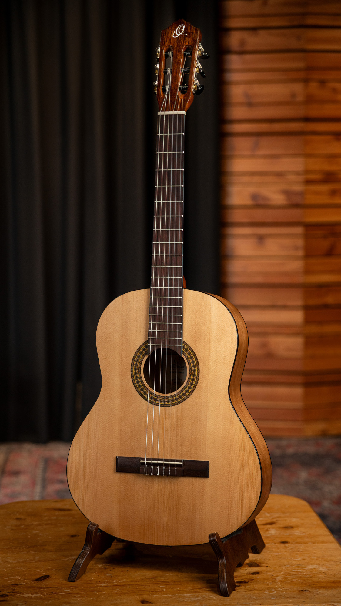 Ortega RPPC44 Pickers Pack Konzertgitarrenset 4/4