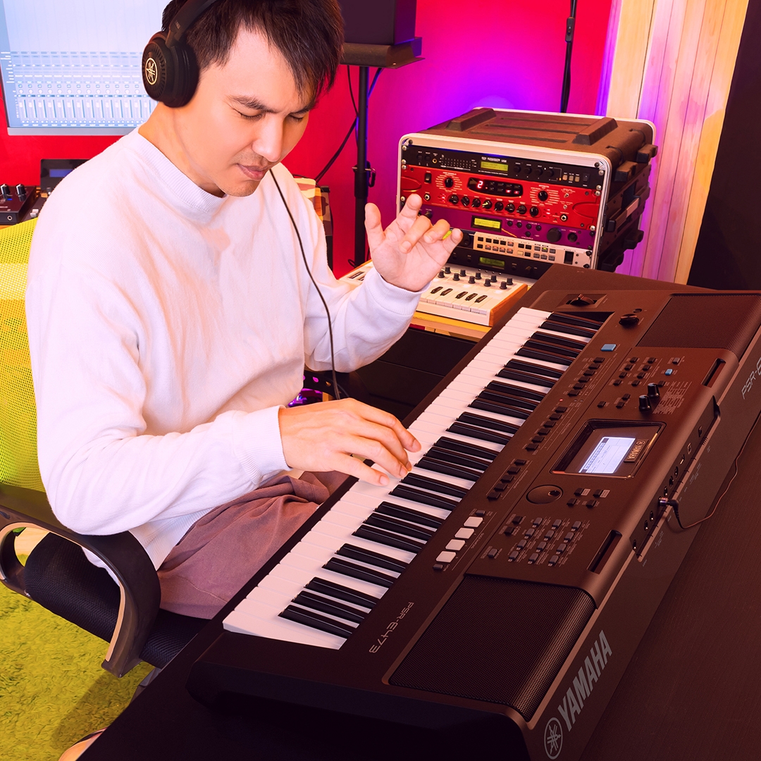 YAMAHA PSRE473 Digital Keyboard