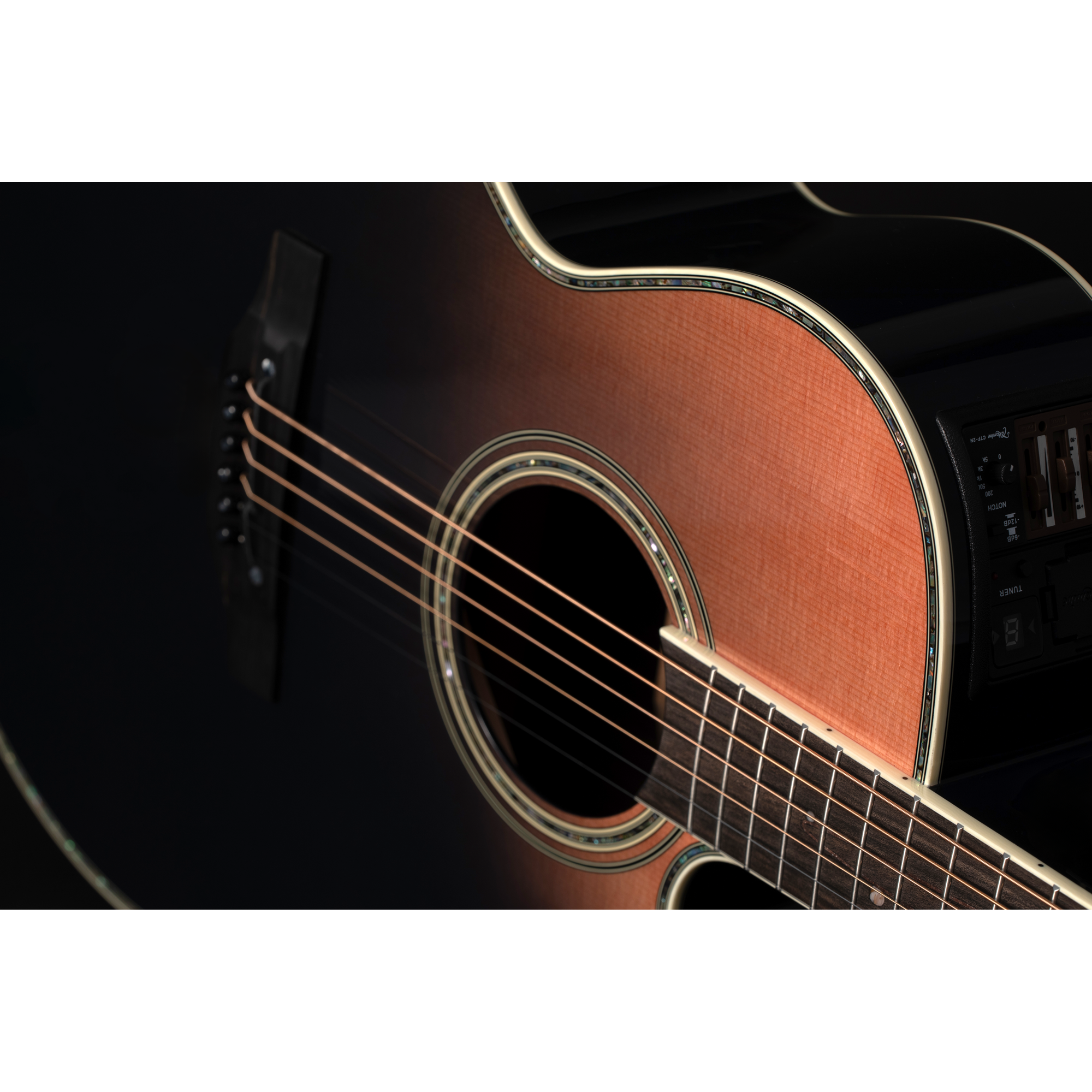 Takamine LTD2024 Penumbra Blue Westerngitarre mit Cutaway und CTF-2N Preamp, inkl. Softcase